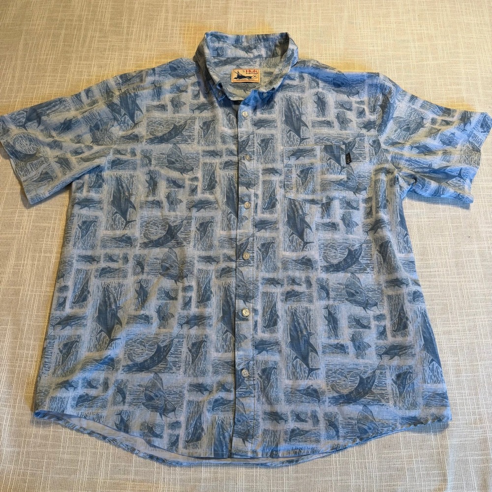 Huk Performance Fishing Mens XL Blue Fish Print Short Sleeve Button Down Shirt